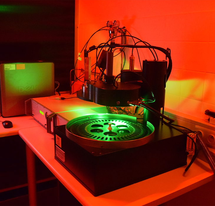 Luminescence machine