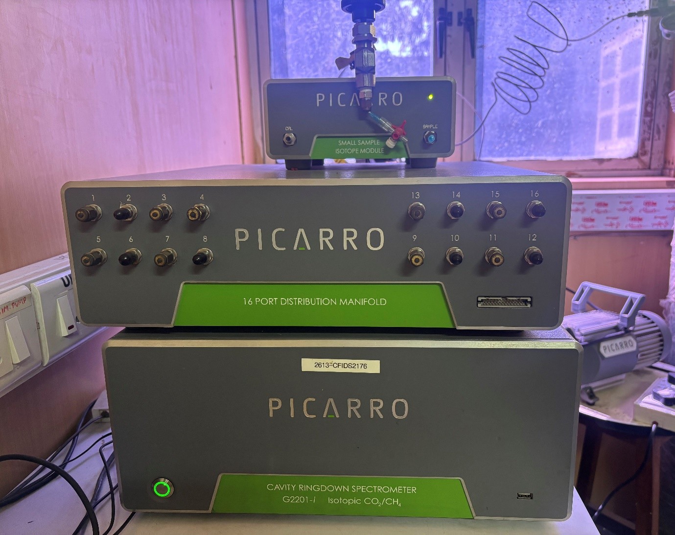 LASER Spectroscopy Laboratory for Greenhouse Gas Analysis photo