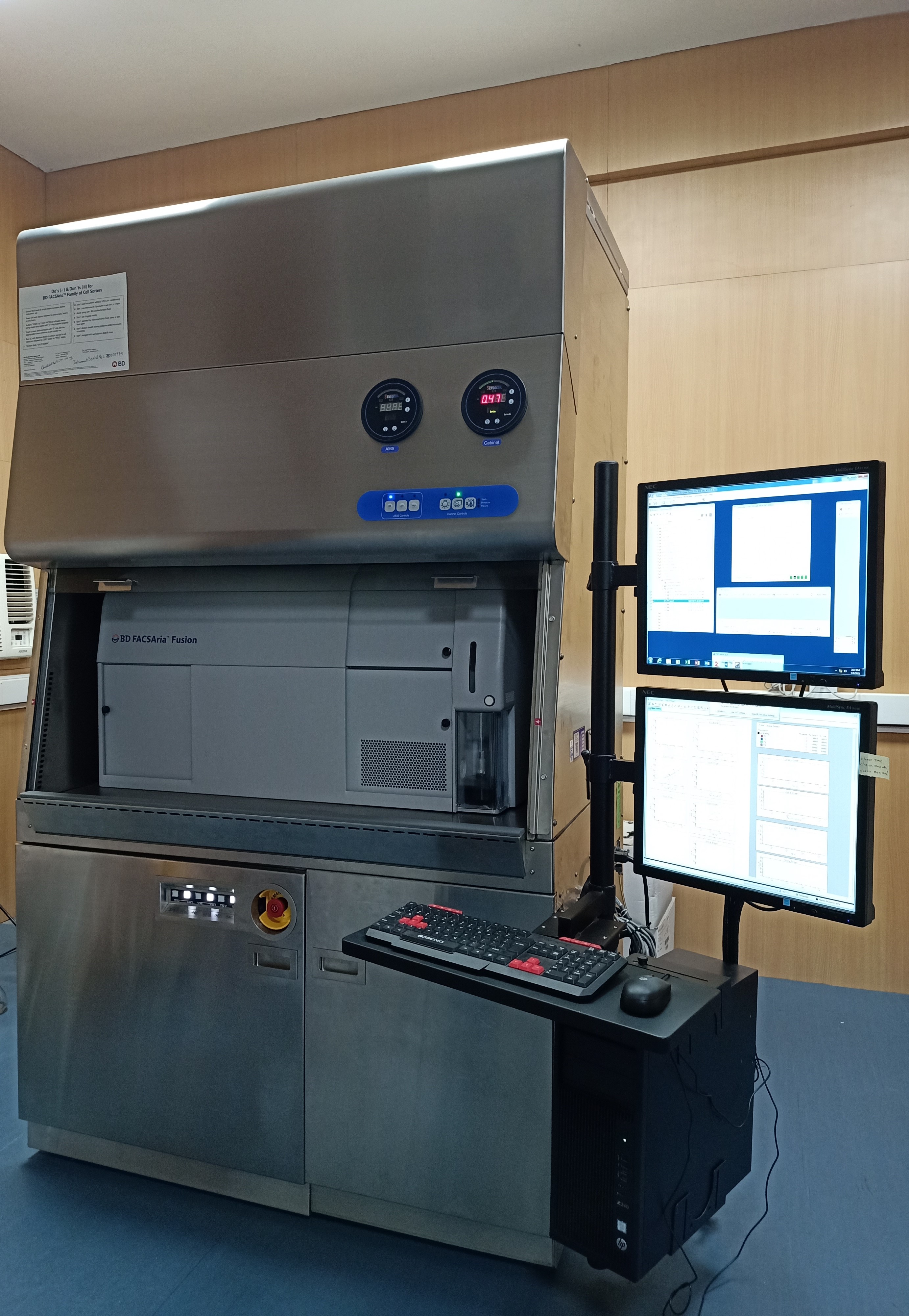 Sorter Flow cytometer Laboratory photo